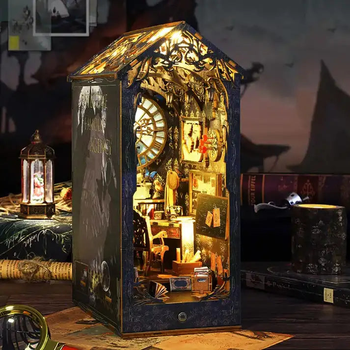 Detective Agency Book Nook Kit