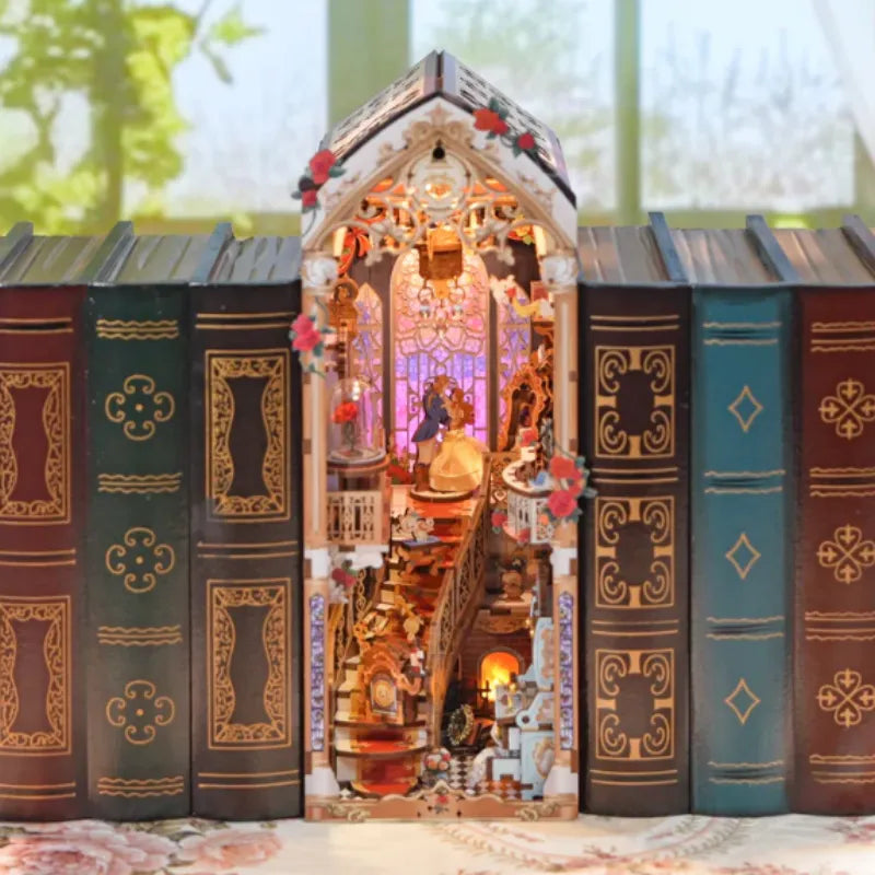Beast and Beauty book nook kit – detail view 4