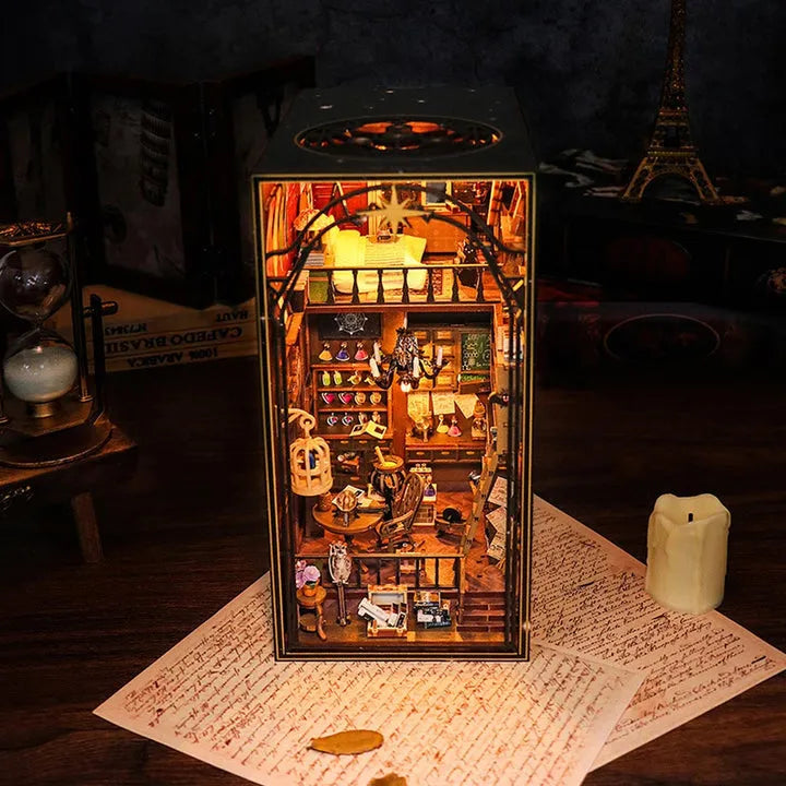Mira's Magic House Book Nook Kit