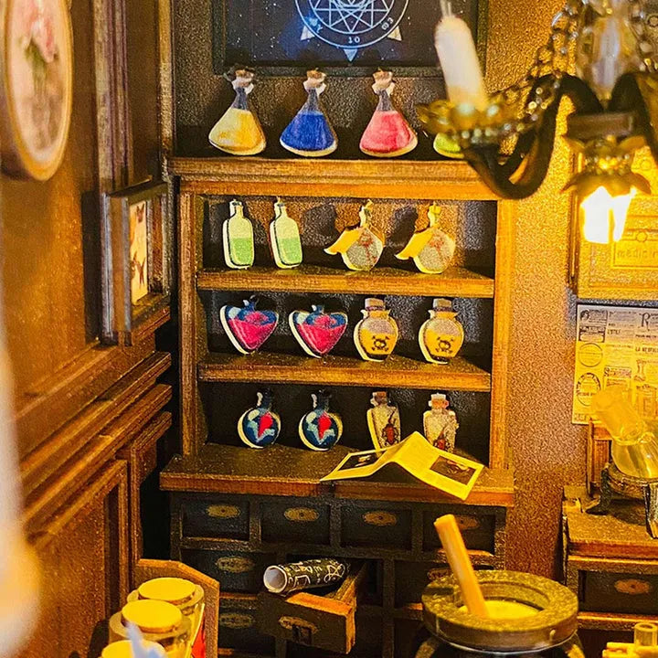 Mira's Magic House Book Nook Kit