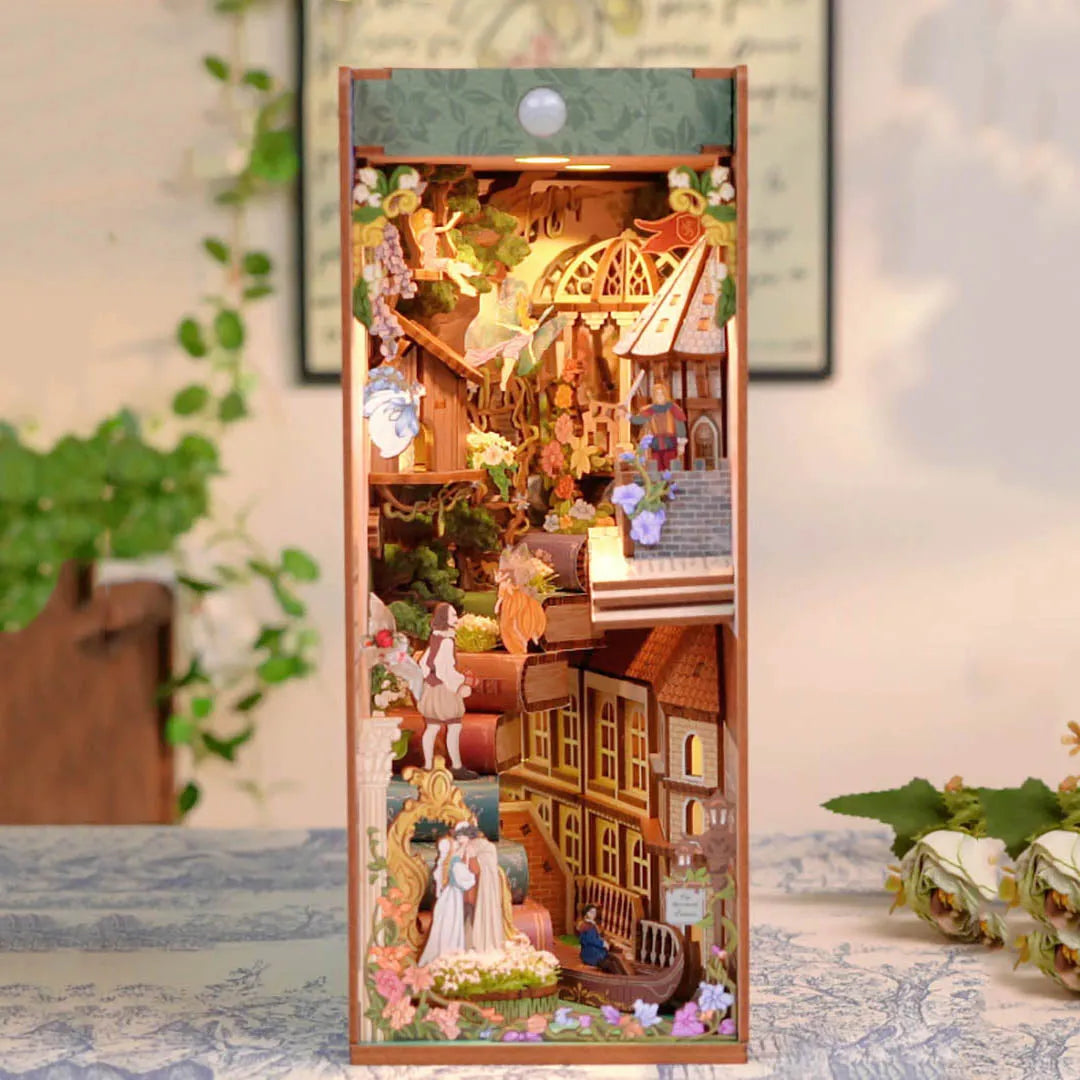 Shakespeare's Verse Book Nook Kit