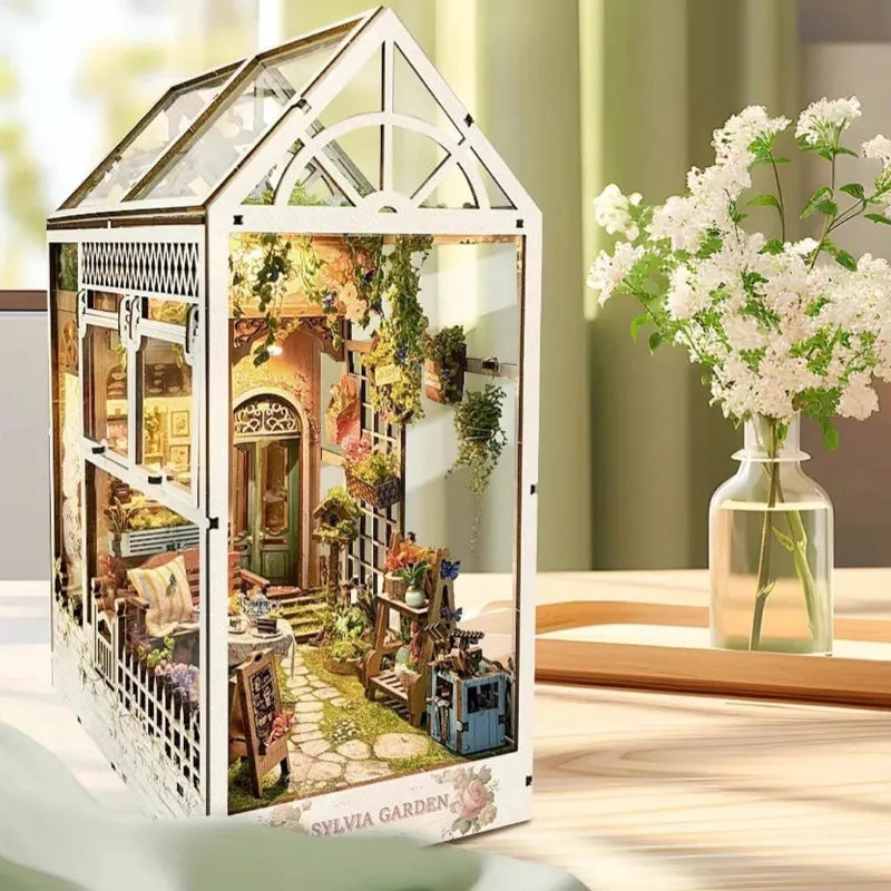 Sylvia Garden Book Nook Kit