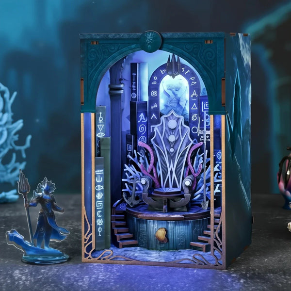 Throne of Aqua Book Nook Kit