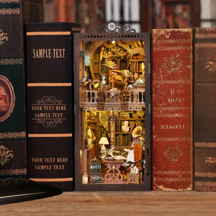 Wonder Library Book Nook Kit