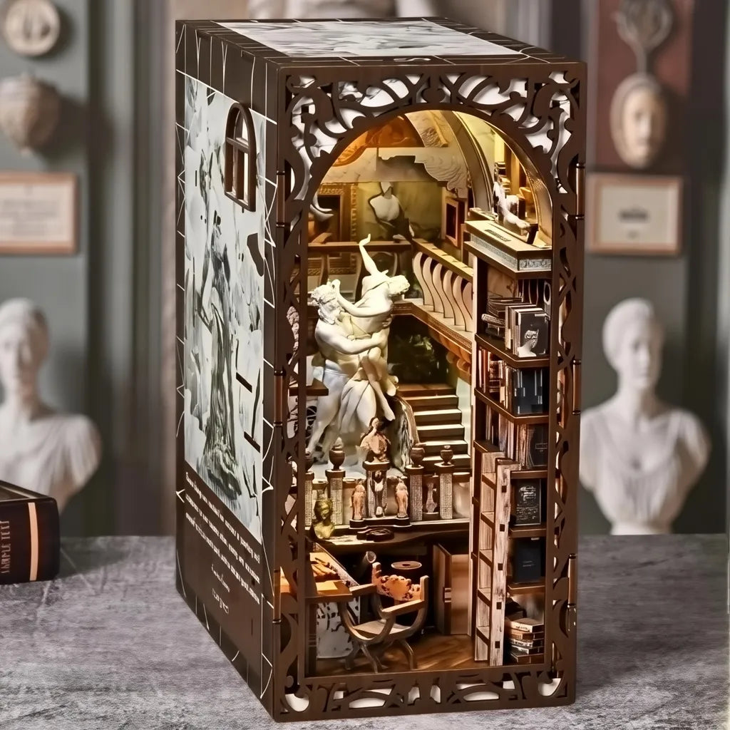 Bernini's Sculpture Workshop Book Nook Kit