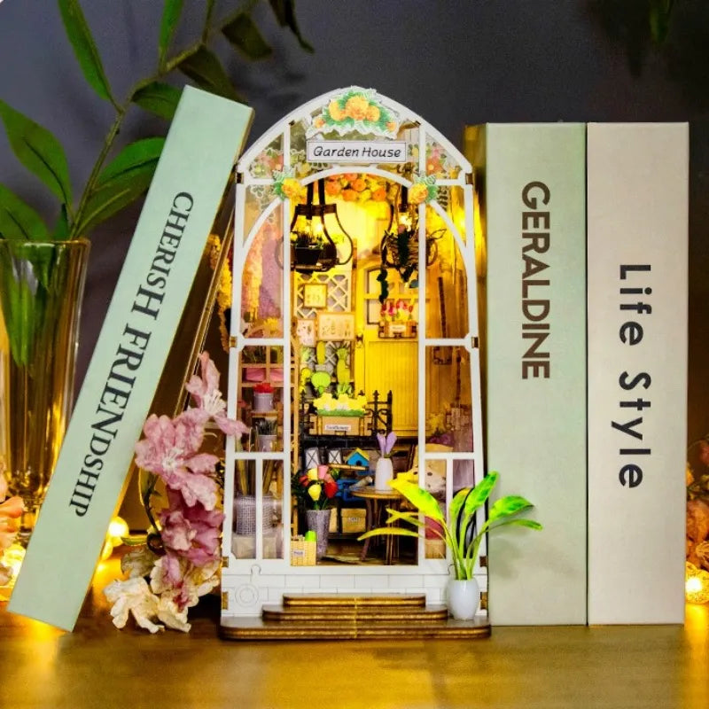 Garden House Book Nook Kit