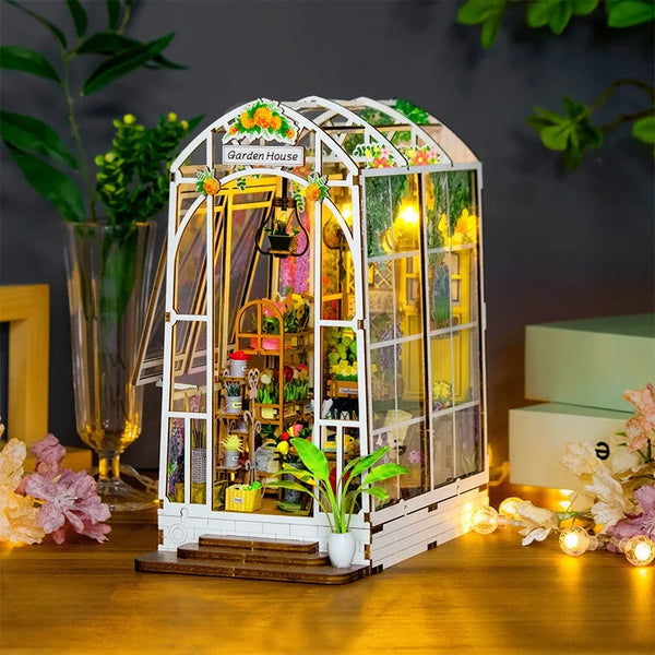 Garden House Book Nook Kit