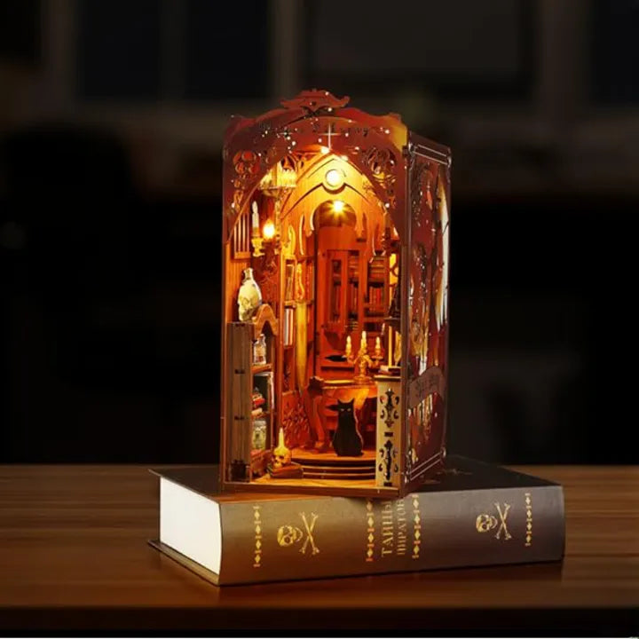 Magic Library Book Nook Kit