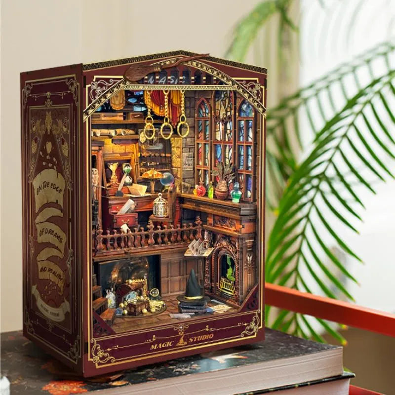 Magic Studio Book Nook Kit
