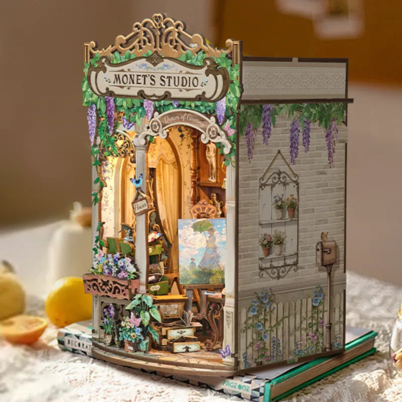 Monet's Impression Book Nook Kit