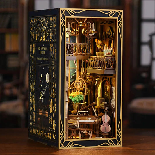 Book Nook - Pianista z słowikiem