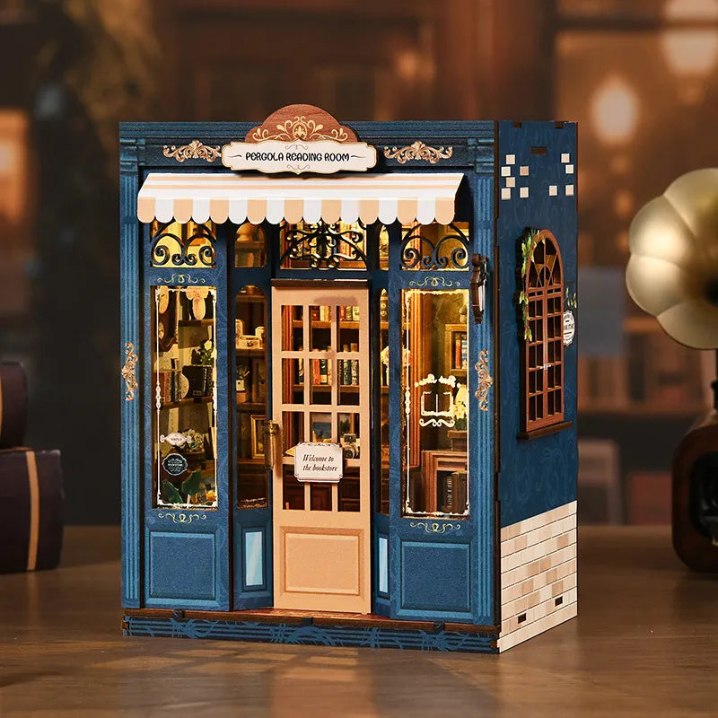 Book Nook - Czytelnia pod pergolą