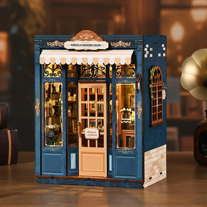 Book Nook - Czytelnia pod pergolą