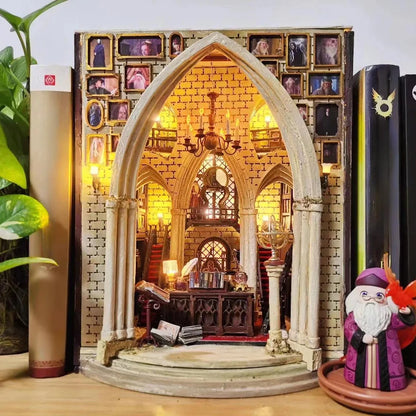 Book Nook - Gabinet Dyrektora