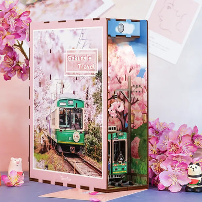 Book Nook - Podróż Sakury