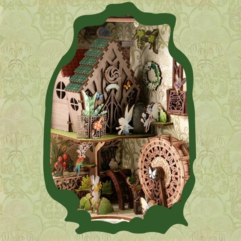 Secret World of the Forest Book Nook Kit