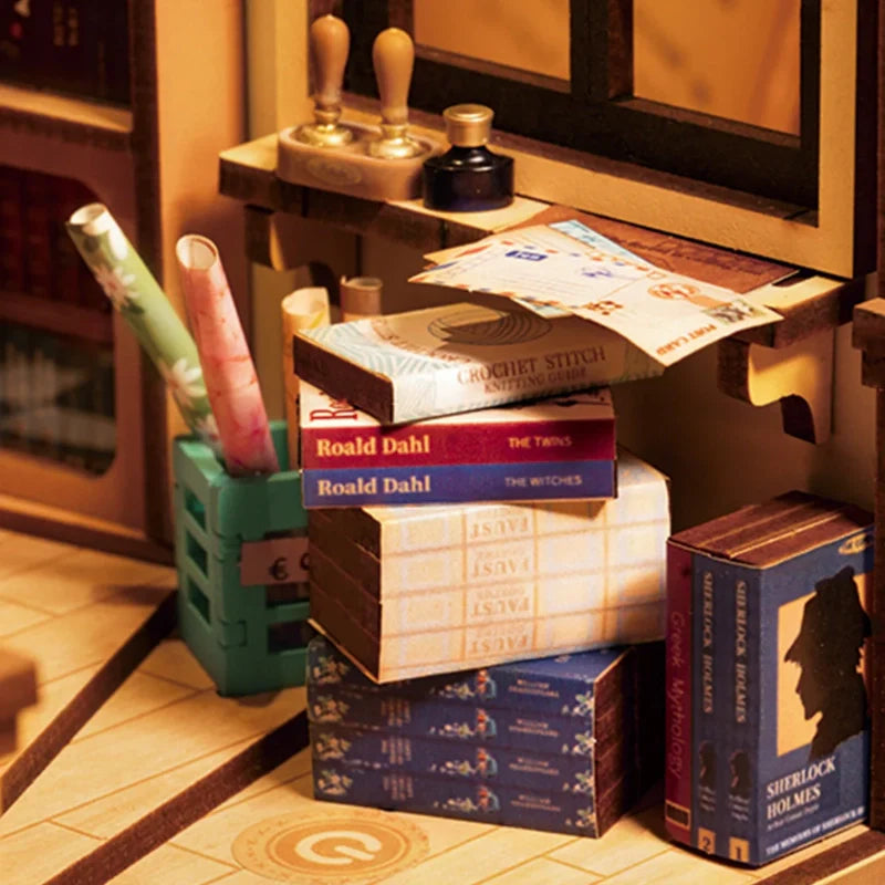 Shakespeare Book Nook Kit