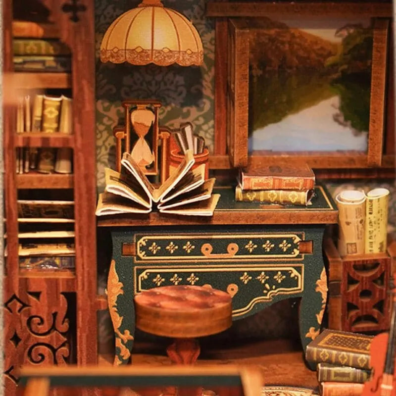 Sherlock Holmes Detective Agency Book Nook Kit