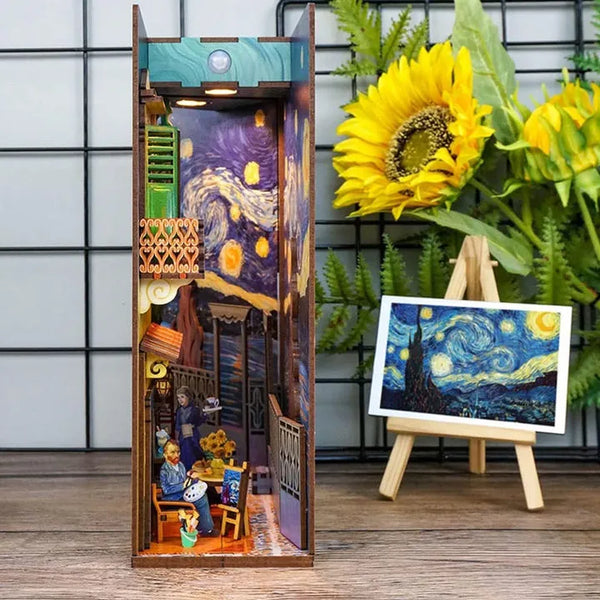 Vincent's World Book Nook Kit
