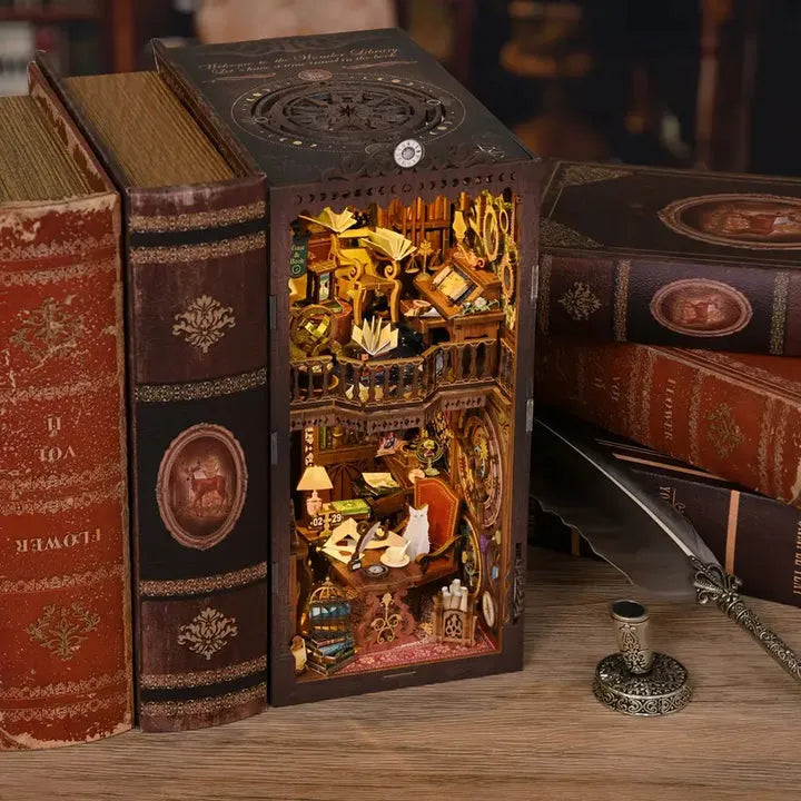 Wonder Library Book Nook Kit