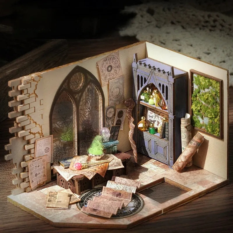 Magic Workshop Miniature House Kit