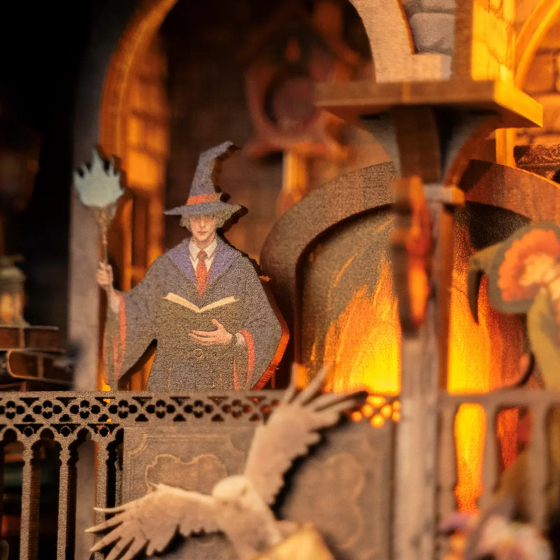 Magic Library Round 3D Frame Diorama Kit